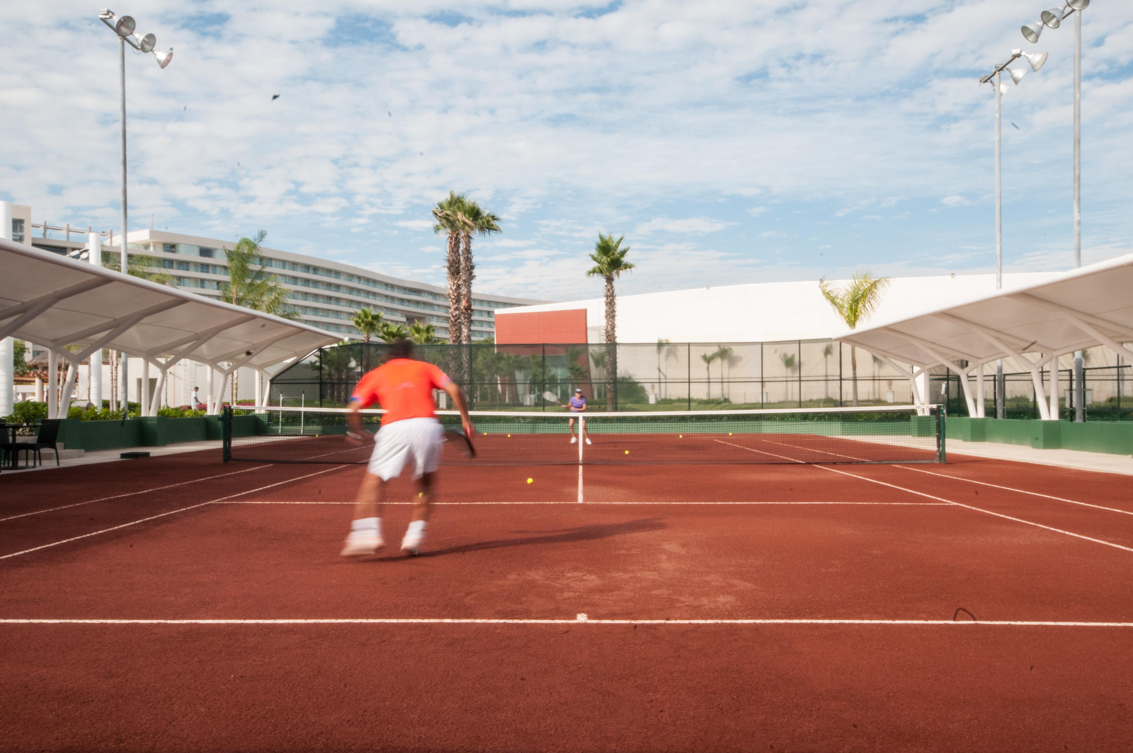 Palacio Mundo Imperial Riviera Diamante אקפולקו מראה חיצוני תמונה Tennis at the Grand Palladium Punta Cana Resort & Spa